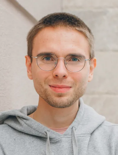 Max Pog photo
